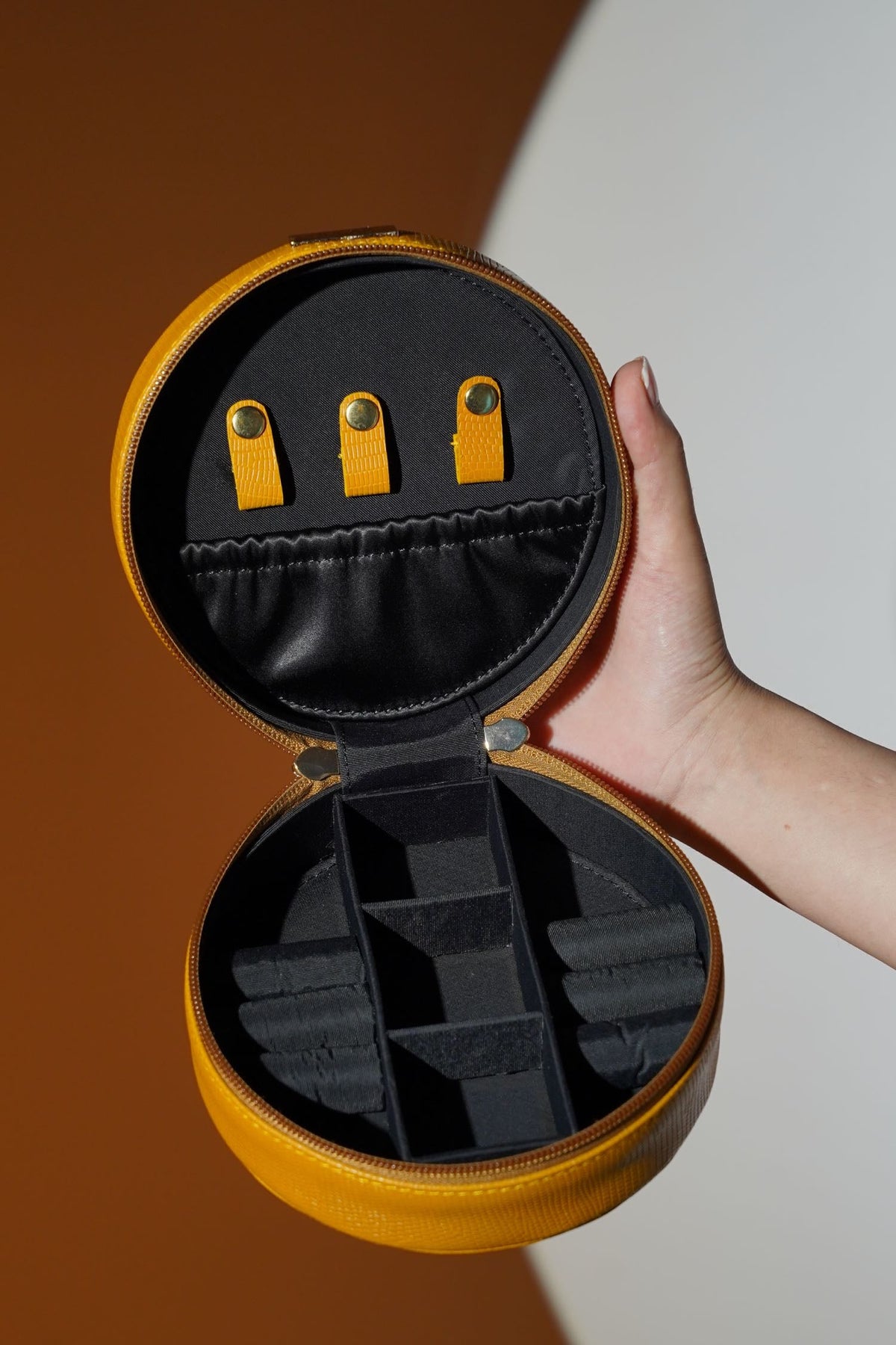 Kompact